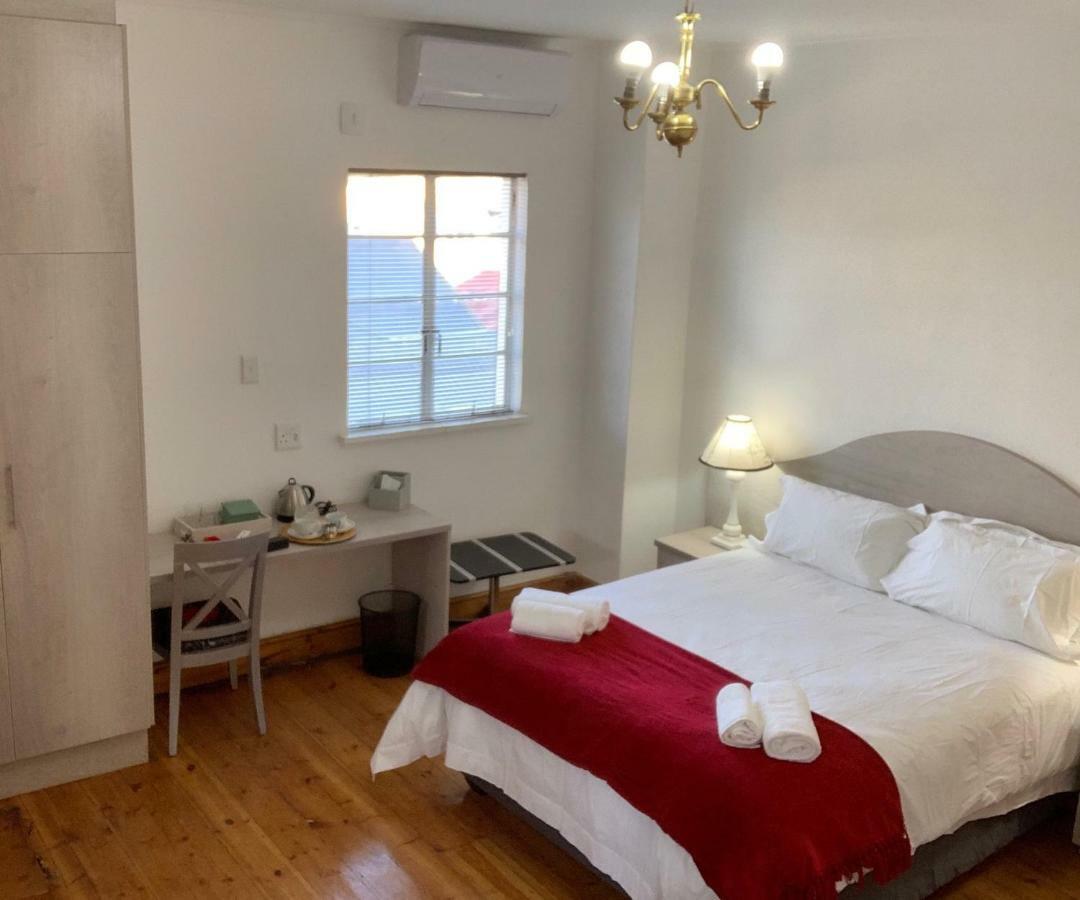 Savoy Hotel Beaufort-West Beaufort Wes Buitenkant foto