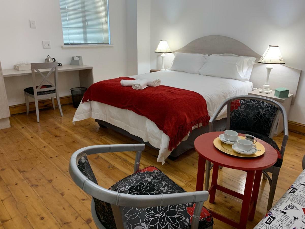 Savoy Hotel Beaufort-West Beaufort Wes Buitenkant foto