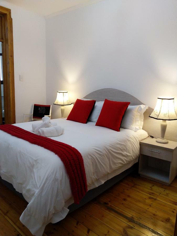 Savoy Hotel Beaufort-West Beaufort Wes Buitenkant foto