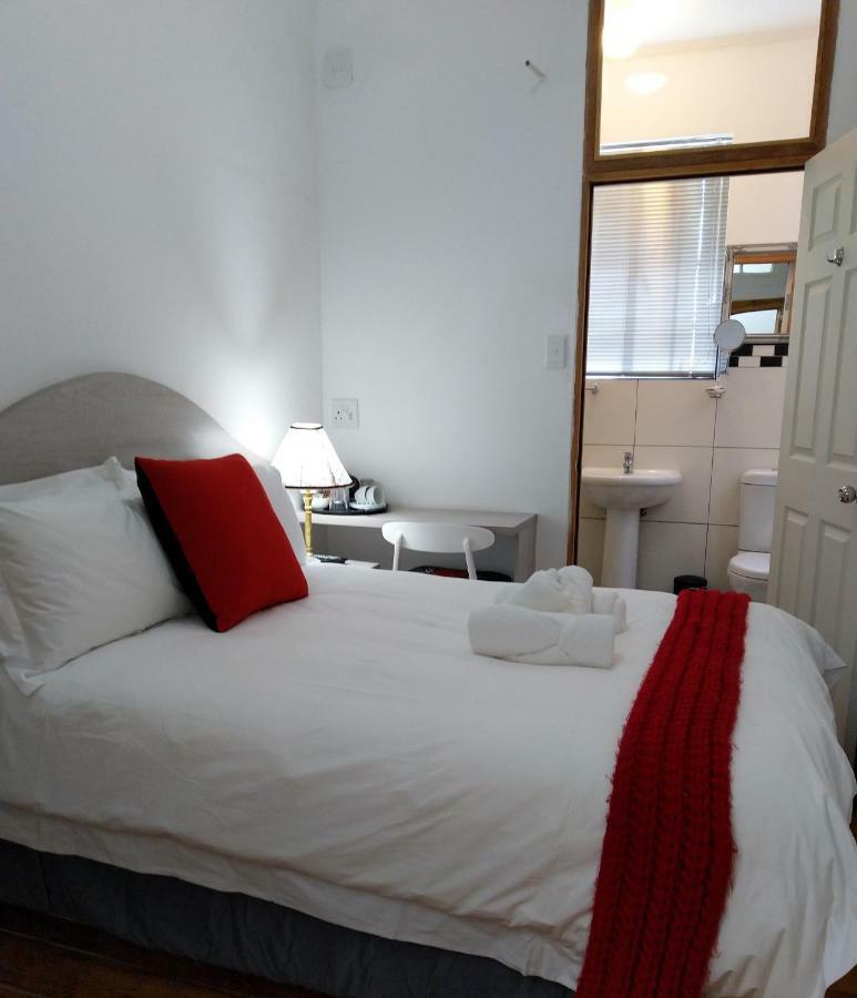 Savoy Hotel Beaufort-West Beaufort Wes Buitenkant foto