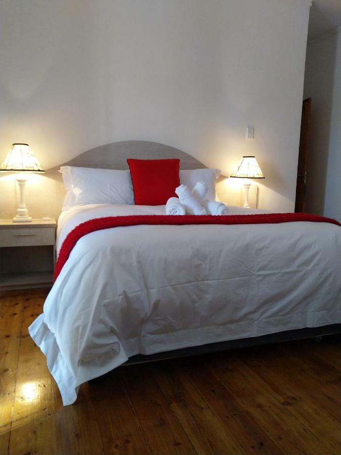 Savoy Hotel Beaufort-West Beaufort Wes Buitenkant foto