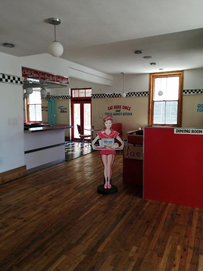 Savoy Hotel Beaufort-West Beaufort Wes Buitenkant foto
